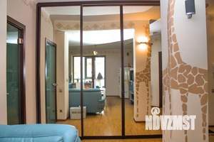 2-к квартира, посуточно, 110м2, 1/1 этаж