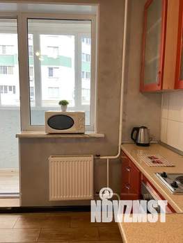 1-к квартира, посуточно, 40м2, 9/9 этаж