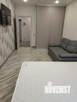 1-к квартира, посуточно, 40м2, 16/24 этаж