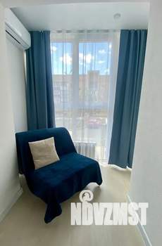 Студия квартира, посуточно, 30м2, 1/10 этаж