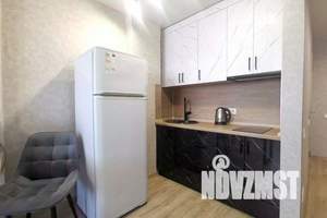 1-к квартира, посуточно, 32м2, 9/16 этаж