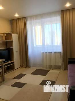Студия квартира, посуточно, 30м2, 10/18 этаж