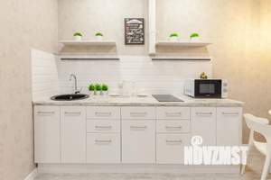 Студия квартира, посуточно, 38м2, 10/25 этаж