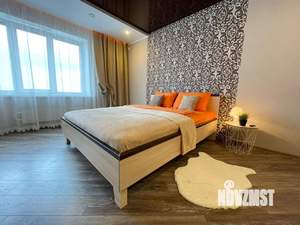 1-к квартира, посуточно, 50м2, 1/1 этаж