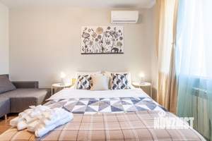 1-к квартира, посуточно, 43м2, 1/1 этаж