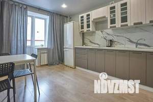 1-к квартира, посуточно, 42м2, 6/10 этаж