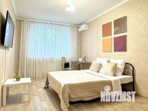 1-к квартира, посуточно, 40м2, 3/18 этаж