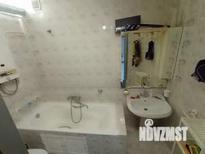 Студия квартира, посуточно, 42м2, 4/4 этаж