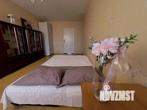 2-к квартира, посуточно, 49м2, 1/1 этаж