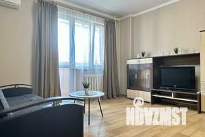 1-к квартира, посуточно, 41м2, 8/17 этаж