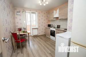 1-к квартира, посуточно, 40м2, 12/27 этаж