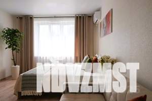 1-к квартира, посуточно, 38м2, 3/10 этаж