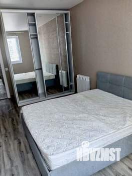 Студия квартира, на длительный срок, 92м2, 10/24 этаж