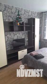 1-к квартира, посуточно, 37м2, 1/1 этаж