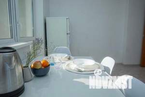 2-к квартира, посуточно, 56м2, 18/25 этаж