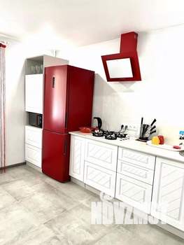 1-к квартира, посуточно, 43м2, 1/1 этаж