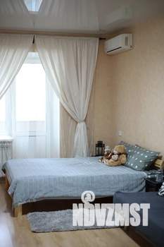 1-к квартира, посуточно, 42м2, 13/17 этаж