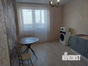 1-к квартира, посуточно, 37м2, 13/23 этаж