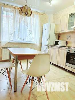 1-к квартира, посуточно, 44м2, 2/14 этаж