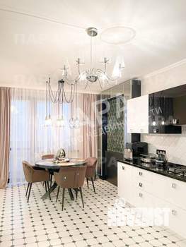 4-к квартира, на длительный срок, 135м2, 9/10 этаж