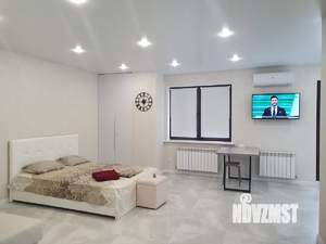 Студия квартира, посуточно, 45м2, 19/24 этаж