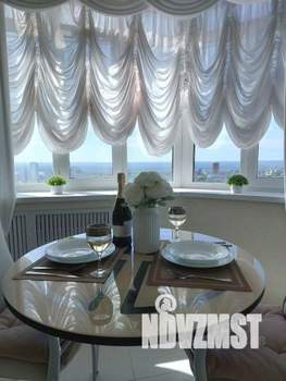 1-к квартира, посуточно, 52м2, 1/1 этаж