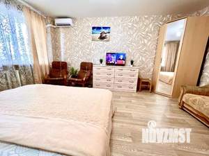 1-к квартира, посуточно, 44м2, 1/1 этаж