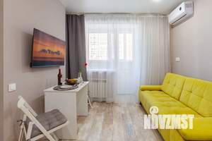 1-к квартира, посуточно, 35м2, 4/25 этаж