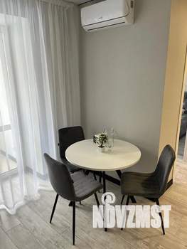 1-к квартира, посуточно, 46м2, 8/17 этаж