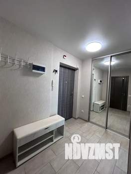 1-к квартира, посуточно, 38м2, 19/27 этаж