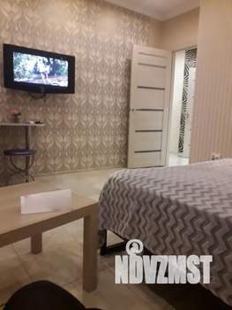 1-к квартира, посуточно, 40м2, 12/25 этаж