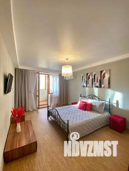 1-к квартира, посуточно, 45м2, 13/16 этаж