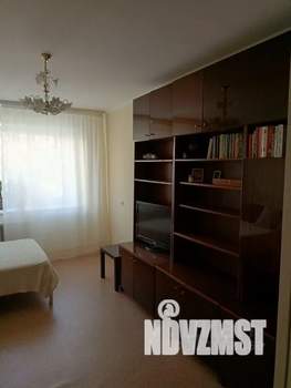 1-к квартира, посуточно, 37м2, 3/9 этаж