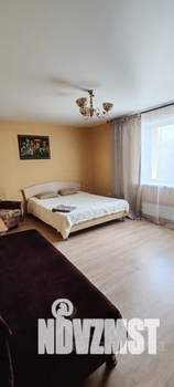 2-к квартира, посуточно, 79м2, 7/16 этаж