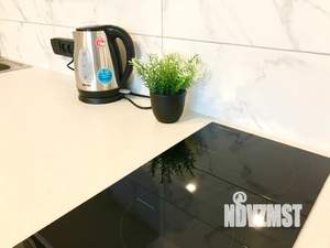 Студия квартира, посуточно, 40м2, 23/25 этаж