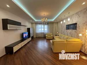 3-к квартира, посуточно, 120м2, 2/9 этаж