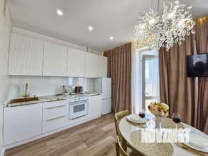 Студия квартира, посуточно, 35м2, 21/25 этаж