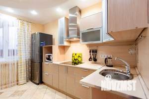 1-к квартира, посуточно, 47м2, 1/1 этаж