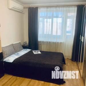 1-к квартира, посуточно, 32м2, 8/9 этаж