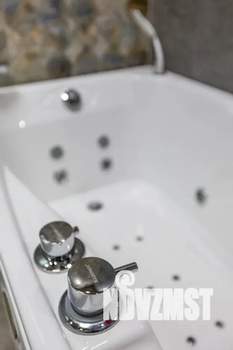 Студия квартира, посуточно, 45м2, 11/12 этаж