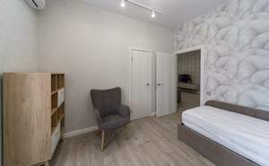 4-к квартира, на длительный срок, 146м2, 2/9 этаж