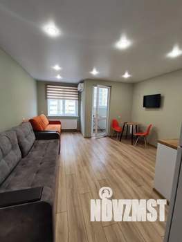 Студия квартира, посуточно, 30м2, 18/27 этаж