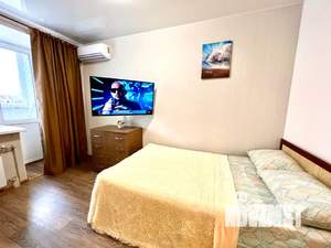 1-к квартира, посуточно, 36м2, 6/18 этаж