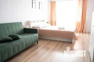 1-к квартира, посуточно, 43м2, 23/27 этаж