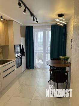 1-к квартира, посуточно, 42м2, 25/25 этаж