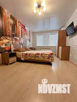 1-к квартира, посуточно, 40м2, 1/5 этаж