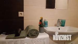 1-к квартира, посуточно, 60м2, 13/16 этаж