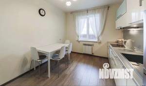 1-к квартира, посуточно, 54м2, 1/1 этаж