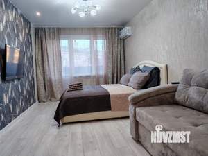 1-к квартира, посуточно, 40м2, 4/10 этаж