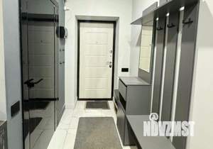 Студия квартира, посуточно, 43м2, 1/3 этаж